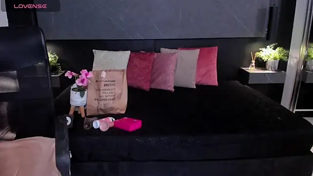 Danielacossio online show from February 11, 4:01 am