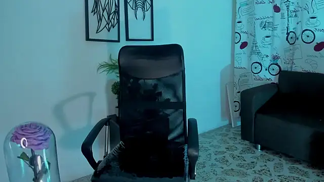 Snapshot of Danielacossio chatting on September 10, 2:43 am Danielacossio online show from September 10, 2:43 am