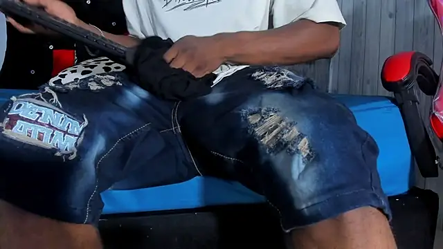 JD THEBABY online show from March 3, 6:56 pm