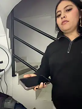 Annie9  online show from December 20, 3:53 am