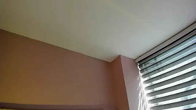 Annie9  online show from December 5, 2:26 pm