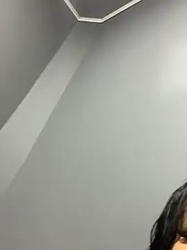 Annie9  online show from April 13, 2:26 am