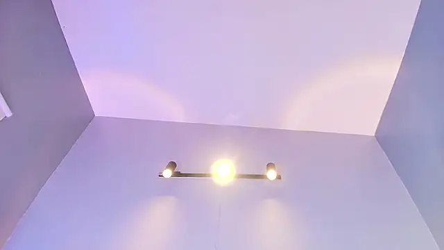 Annie9  online show from November 28, 3:50 am