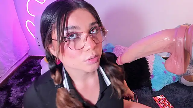 Isa belaa online show from March 5, 11:54 pm