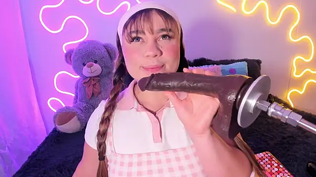 Snapshot of Isa_belaa chatting on October 8, 1:34 pm Isa belaa online show from October 8, 1:34 pm