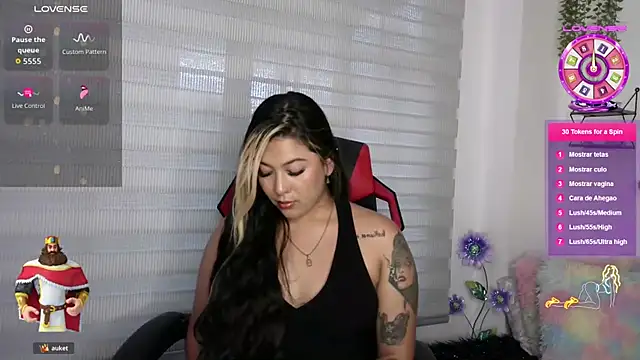 Snapshot of EmberEyes_999 chatting on October 29, 9:36 pm EmberEyes 999 online show from October 29, 9:36 pm