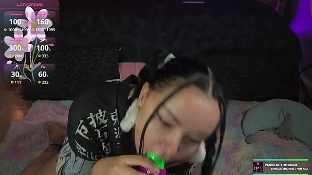 kellycakemeow online show from November 17, 5:00 am