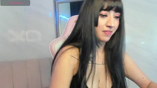 Snapshot of Sexy_adara_1b chatting on December 4, 3:09 am Sexy adara 1b online show from December 4, 3:09 am