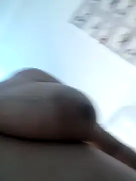 Snapshot of Hottyalia chatting on March 4, 1:34 am Hottyalia online show from March 4, 1:34 am