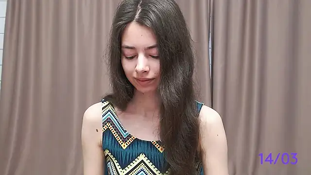 Snapshot of sweet_sweet_angel chatting on March 14, 8:32 am sweet sweet angel online show from March 14, 8:32 am