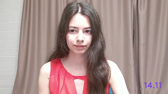 Snapshot of sweet_sweet_angel chatting on November 14, 2:32 pm sweet sweet angel online show from November 14, 2:32 pm