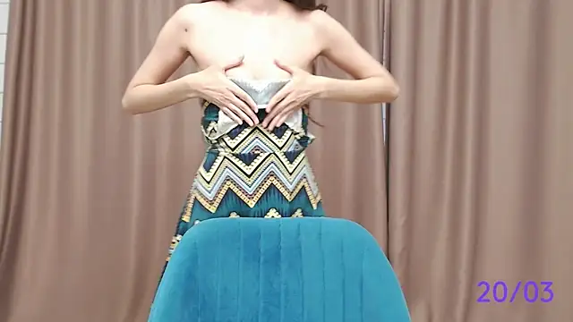 Snapshot of sweet_sweet_angel chatting on March 20, 8:53 am sweet sweet angel online show from March 20, 8:53 am