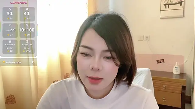 Linda-LL online show from March 19, 3:39 am