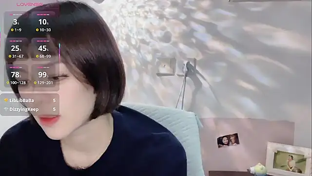 Linda-LL online show from October 31, 12:46 pm