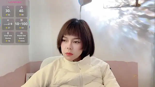 Linda-LL online show from November 13, 4:05 am