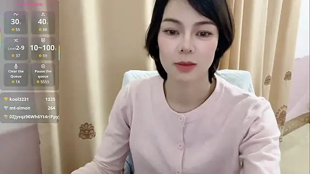 Linda-LL online show from April 2, 2:46 pm