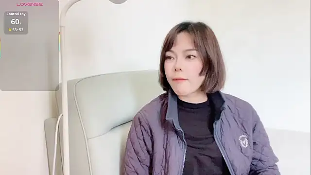 Linda-LL online show from December 2, 5:31 am