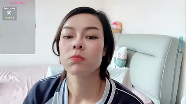 Linda-LL online show from May 3, 4:39 am