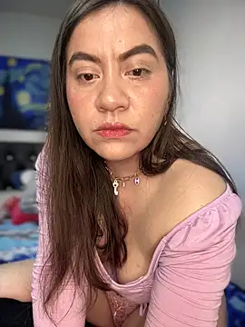 Iam  Cristal online show from December 14, 10:15 pm