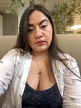 Iam  Cristal online show from March 3, 9:55 pm