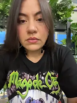 Snapshot of Iam__Cristal chatting on June 7, 11:10 pm Iam Cristal online show from June 7, 11:10 pm