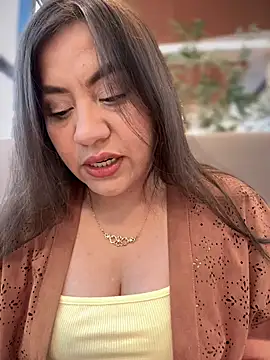 Iam  Cristal online show from December 4, 9:47 pm