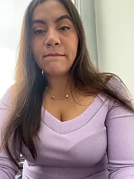 Snapshot of Iam__Cristal chatting on June 9, 10:11 pm Iam Cristal online show from June 9, 10:11 pm