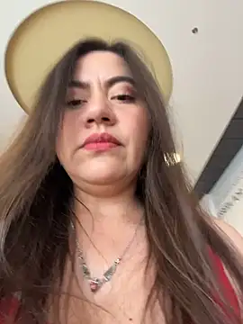 Snapshot of Iam__Cristal chatting on June 23, 10:19 pm Iam Cristal online show from June 23, 10:19 pm