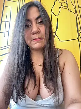 Iam  Cristal online show from March 2, 9:44 pm