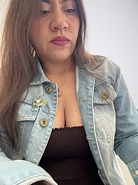 Iam  Cristal online show from November 4, 9:18 pm