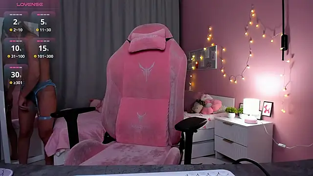 Fay Dunaway online show from November 29, 2:06 pm