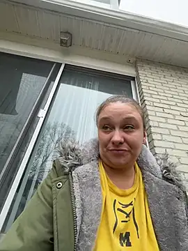 Snapshot of IvanaPlenty chatting on March 3, 5:20 pm IvanaPlenty online show from March 3, 5:20 pm