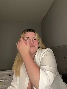 Curvy Rosie99 online show from December 24, 6:39 pm