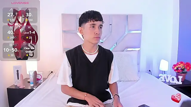 Thayler jones online show from September 19, 11:14 am