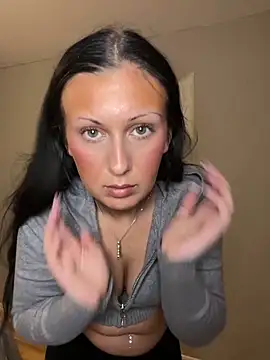 SweNatasha online show from April 4, 9:21 pm