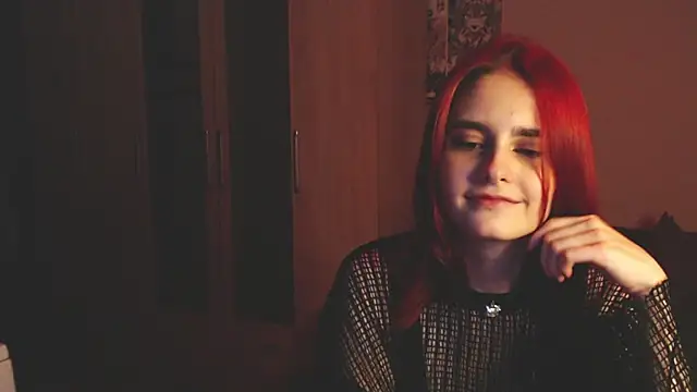 Snapshot of scarlettharrison09 chatting on December 6, 7:06 pm scarlettharrison09 online show from December 6, 7:06 pm