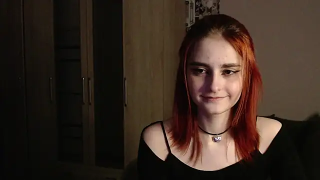 Snapshot of scarlettharrison09 chatting on December 27, 12:07 am scarlettharrison09 online show from December 27, 12:07 am