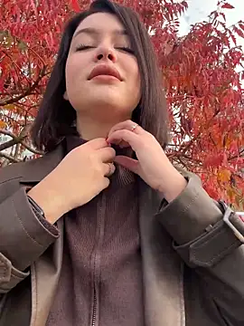 Snapshot of KikiWatson chatting on October 23, 7:18 am KikiWatson online show from October 23, 7:18 am