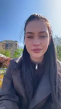 KikiWatson online show from April 23, 7:04 am