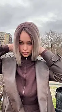 Snapshot of KikiWatson chatting on February 24, 7:42 am KikiWatson online show from February 24, 7:42 am