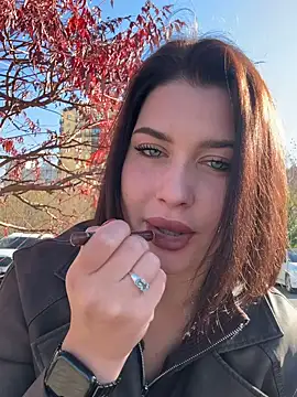 Snapshot of KikiWatson chatting on November 3, 7:02 am KikiWatson online show from November 3, 7:02 am