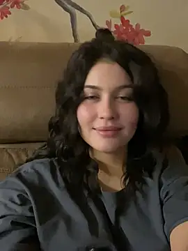 Snapshot of KikiWatson chatting on February 23, 5:18 pm KikiWatson online show from February 23, 5:18 pm