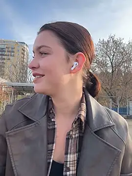 Snapshot of KikiWatson chatting on November 21, 6:56 am KikiWatson online show from November 21, 6:56 am