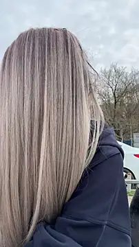 KikiWatson online show from March 29, 7:54 am