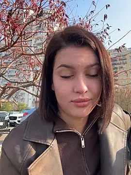 Snapshot of KikiWatson chatting on November 8, 7:12 am KikiWatson online show from November 8, 7:12 am