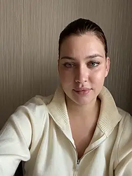 Snapshot of KikiWatson chatting on October 4, 12:39 pm KikiWatson online show from October 4, 12:39 pm