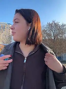 Snapshot of KikiWatson chatting on November 17, 7:01 am KikiWatson online show from November 17, 7:01 am