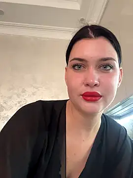 Snapshot of KikiWatson chatting on November 28, 8:58 am KikiWatson online show from November 28, 8:58 am