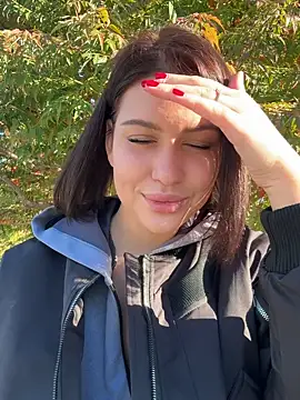 Snapshot of KikiWatson chatting on September 27, 5:57 am KikiWatson online show from September 27, 5:57 am