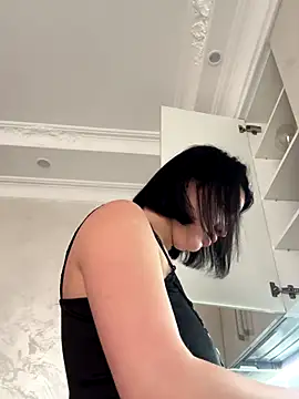 Snapshot of KikiWatson chatting on November 30, 8:26 am KikiWatson online show from November 30, 8:26 am